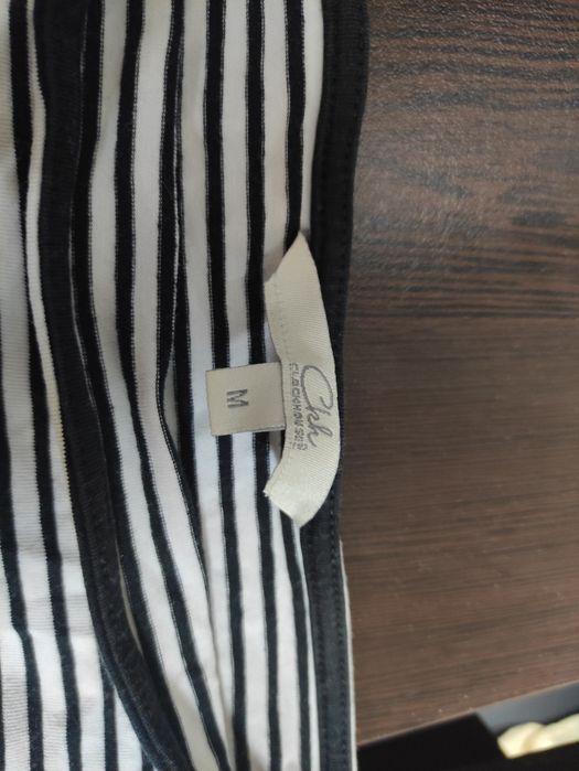 Тениска с голи рамене