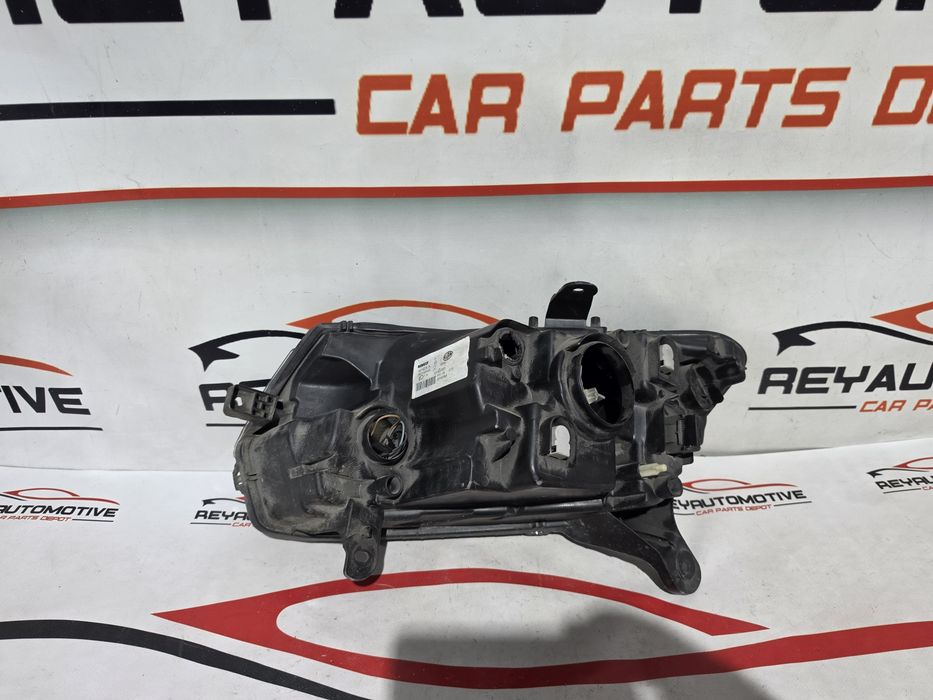 Far dreapta Dacia Logan Sandero 2 dupa 2012 cod 260105344R