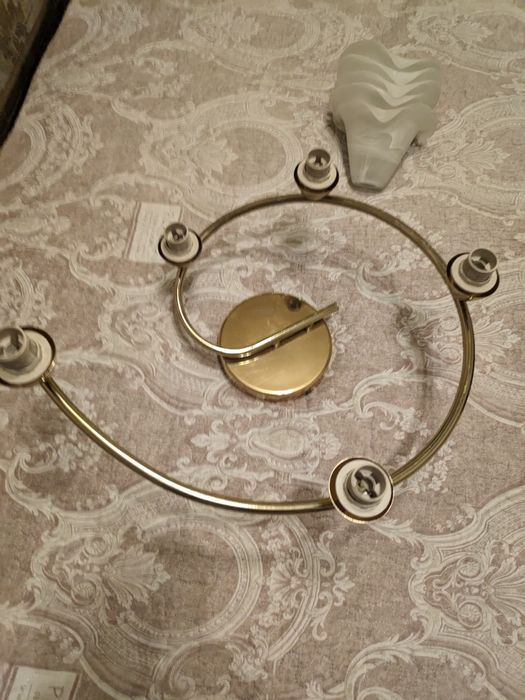 Люстру, 5-ти рожковую