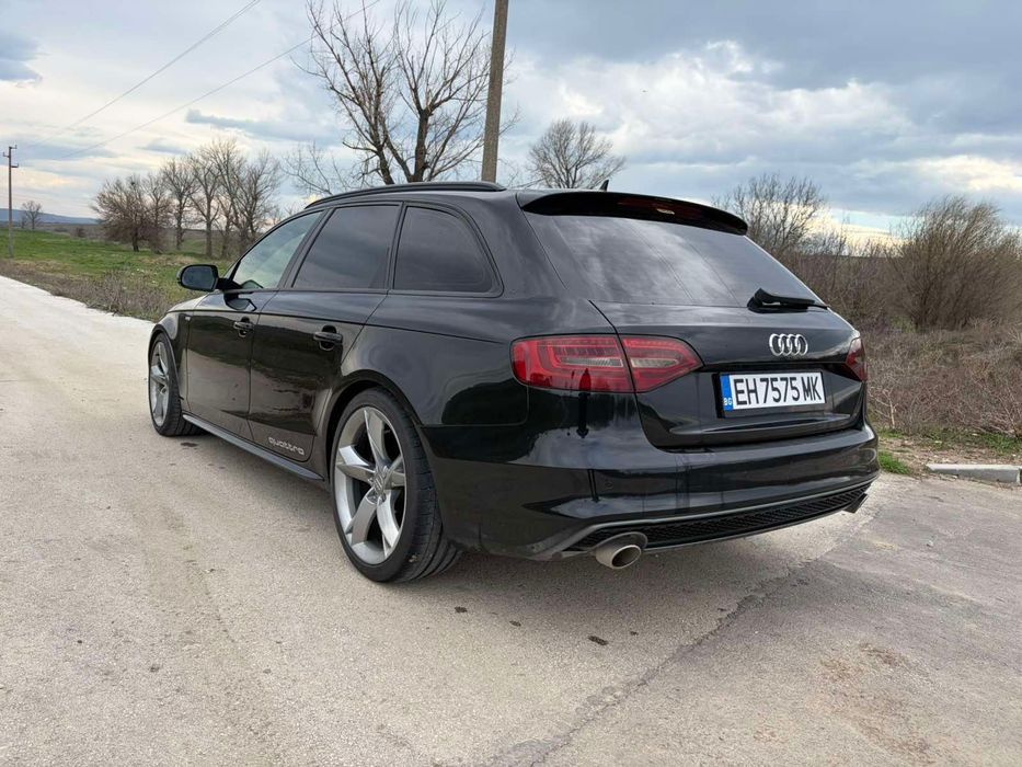 Автомобил АУДИ A4 Avant