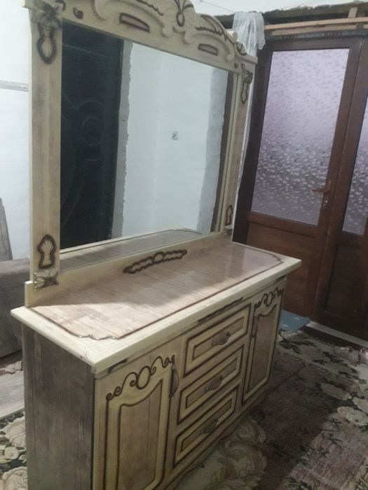 Mebil nabor hamma SI bor yotoqchun