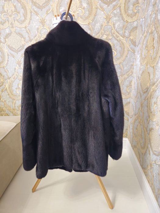 Продам норковую шубу