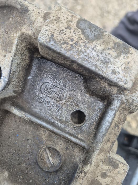 Cutie viteze manuala 4x2 mitsubishi Asx 1.6 benzina an 2011