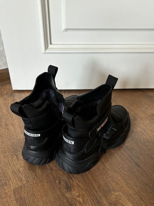 Зимняя обувь ботинки