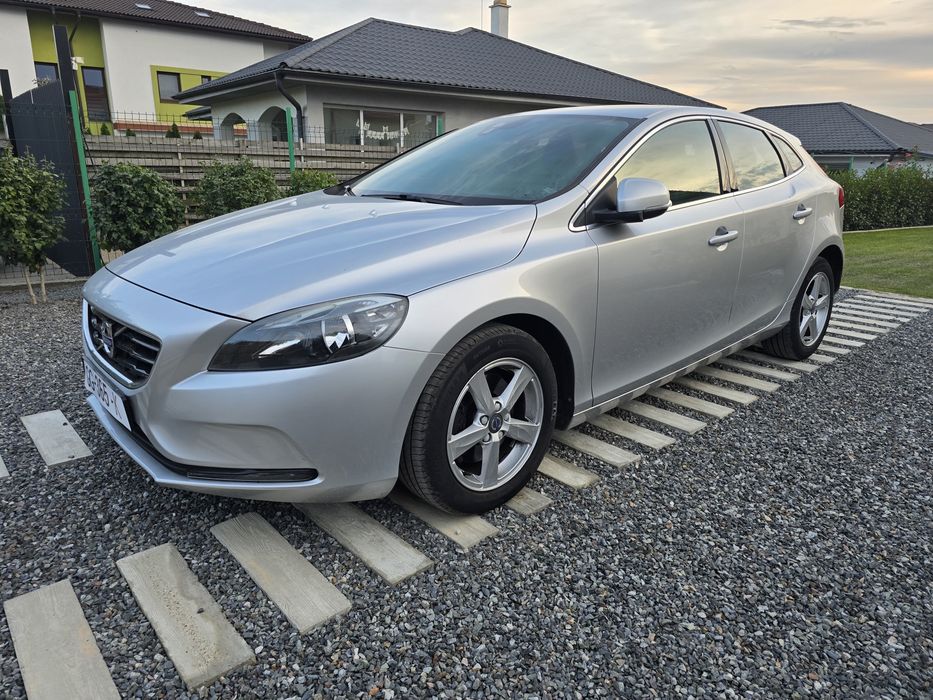VOLVO V40 2015 — imagine 2