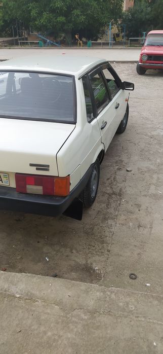 Samara 21099 sotiladi srochna