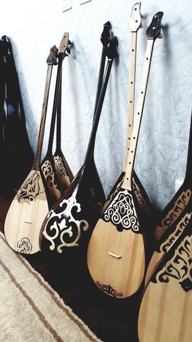 Домбыра ручная работа