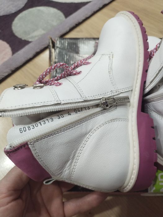 Продам обувь новая рр30