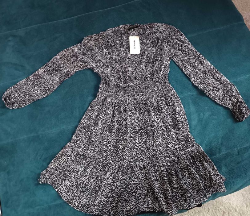 Къса дамска рокля