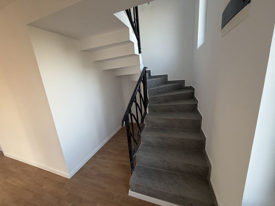 Vand casa vila 3 dormitoare Stefanesti persoana fizica se accepta schimburi auto sau imobiliare