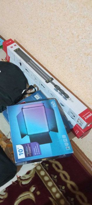 RGB prajektor shtativ bilan