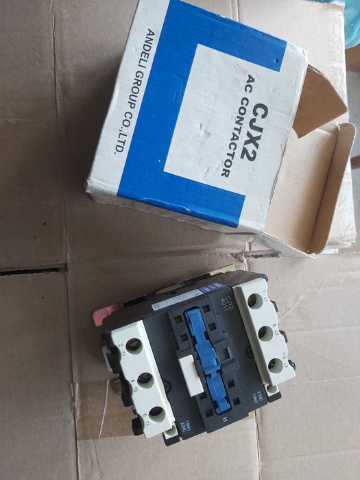 Contactor trifazat Andeli CJX2-4011, 40A, Nou în cutie