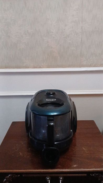 Пылесос Samsung VC33M2130LB