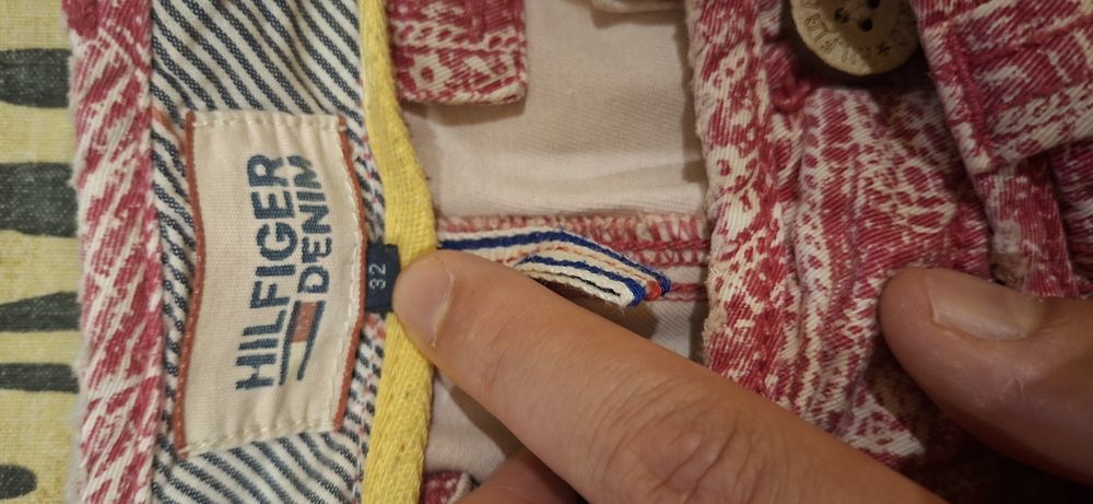 Къси панталони шорти Tommy Hilfiger 32