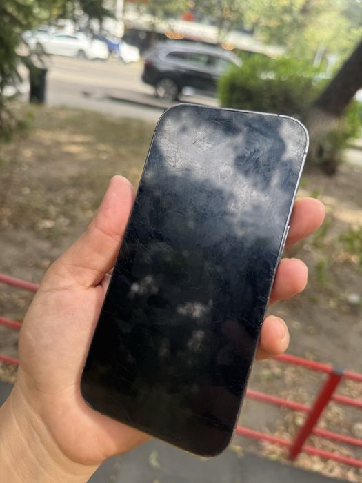 Продам iphone 14 pro 256г есим