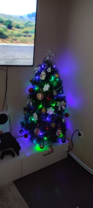 Ёлка почти Новая