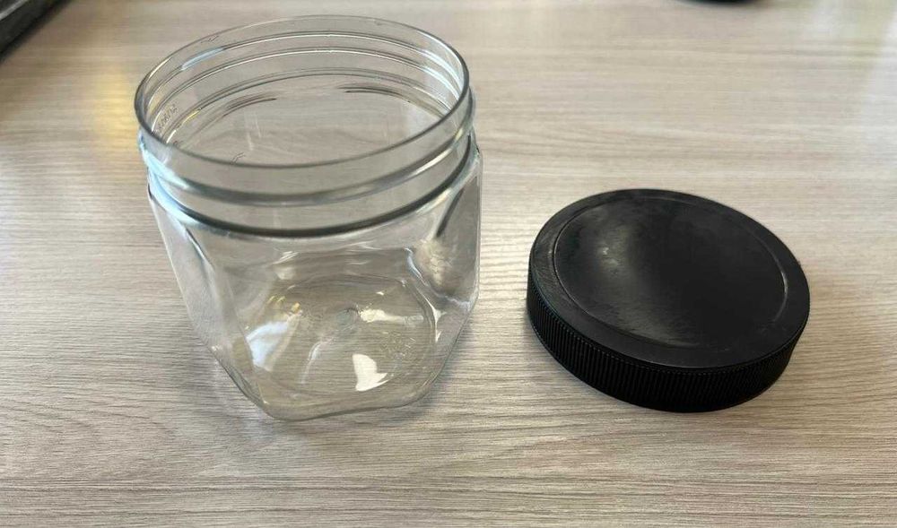 Продам банки с крышкой 180мл