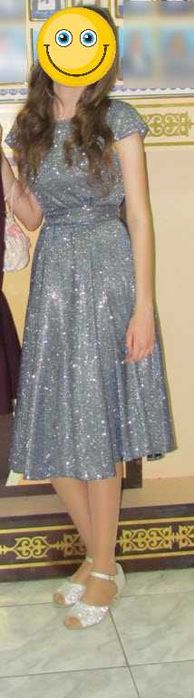 Платье нарядное для девушки