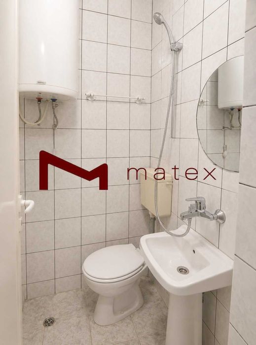 Продава се Едностаен апартамент в Варна, Център - 30 кв.м за 2720 €/кв.м - Снимка #3