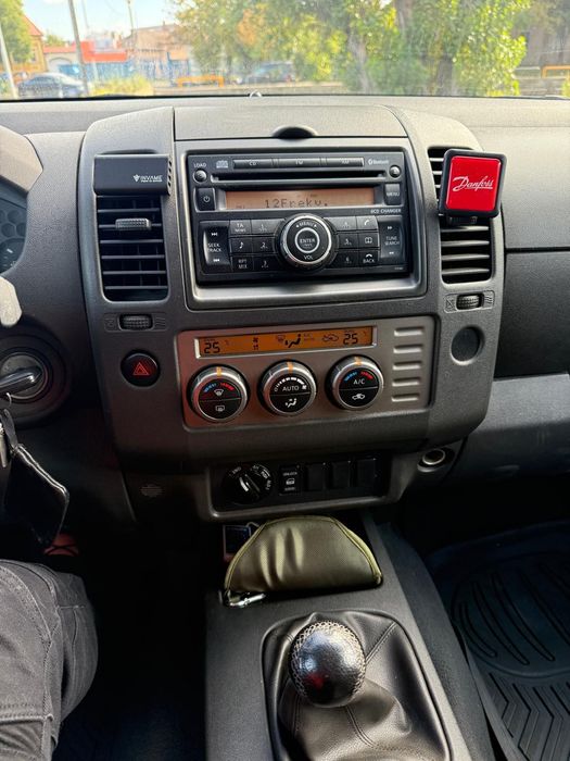 Nissan Navara 2.5 dCi 126 kW –  Unic proprietar – 131.000 km reali