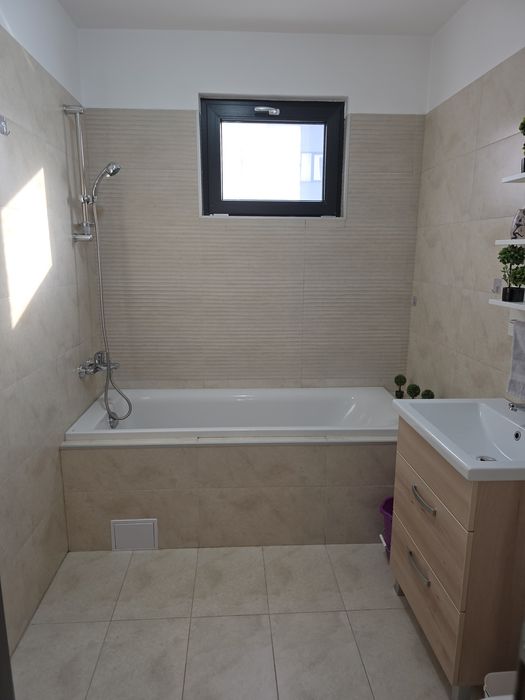 Garsoniera moderna si spatioasa in bloc nou in Balcescu Residence