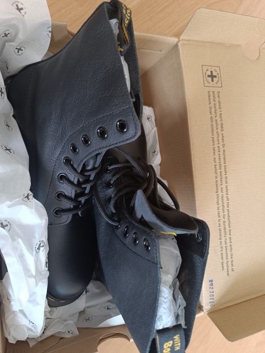 Нови Dr. Martens AirWair