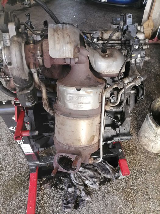 Части за двигател Hyndai, kia 1.4 дизел!