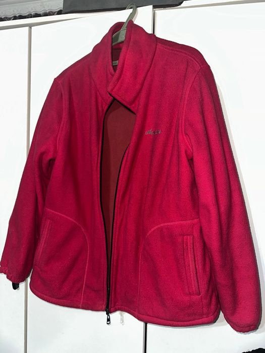 Продам желетку 56р