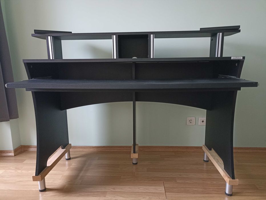 Студийно бюро Glorious Workbench Black