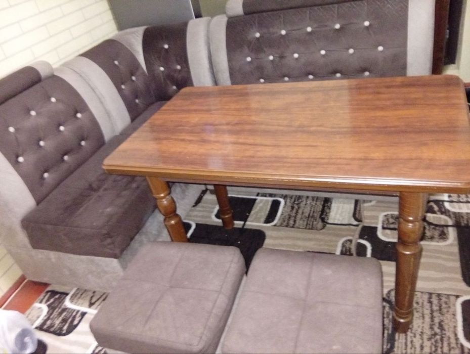 Уголок,  холати яхши енгидек столи билан столи МДФ