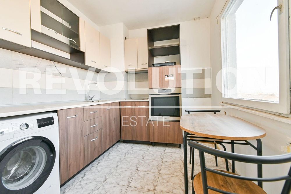 Продава се Двустаен апартамент в София, Модерно предградие - 72 кв.м за 1062 €/кв.м - Снимка #2
