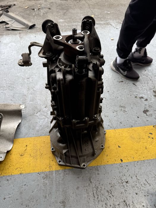 Cutie viteze manuala bmw e90 e91 e92 e93 325d 330d n57d30a 245cp 204cp