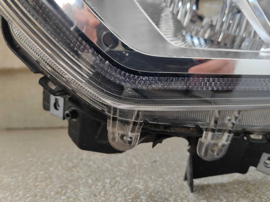 Фар Suzuki Swift LED ляв / Фар Сузуки Суифт Оригинален