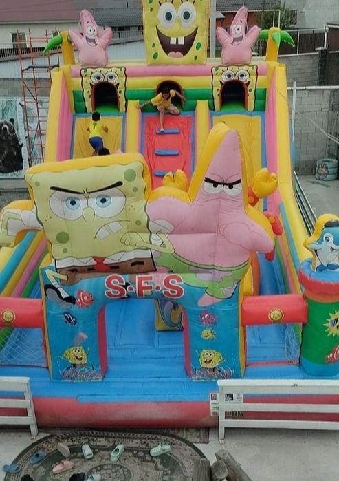 Надувной батут..