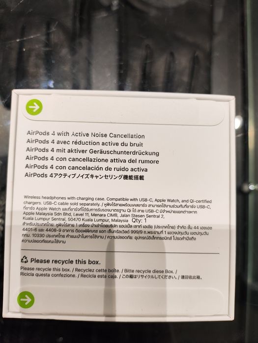 Air Pods 4 Active Noise Cancellation