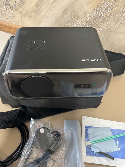 Видео прожектор WIMIUS  P62 WiFi 6 и Bluetooth 5.2, 500 ANSI 4K