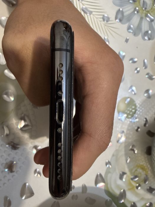 iPhone 11pro менялся дисплей