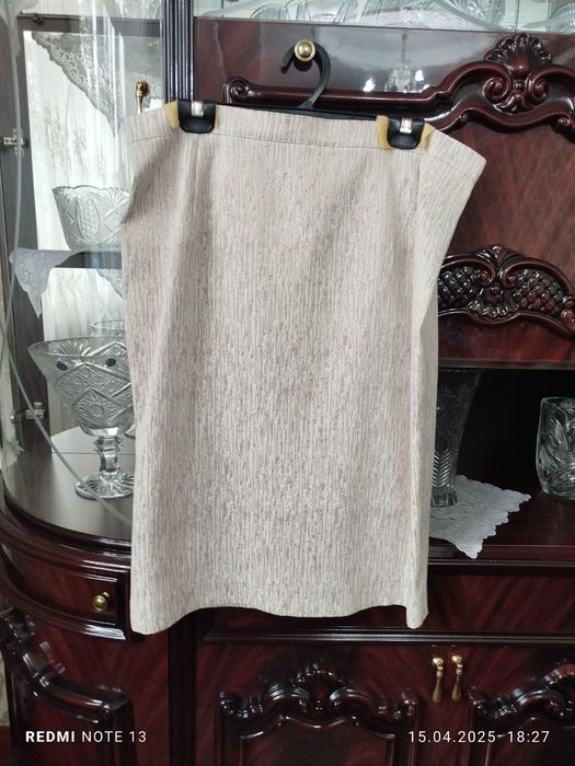 Kostyum yubka bahorgi