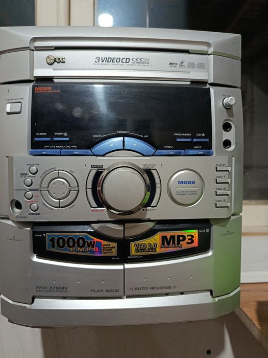 Музыкальный центр LG без колонок