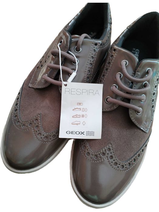 Geox кожени обувки размер 35