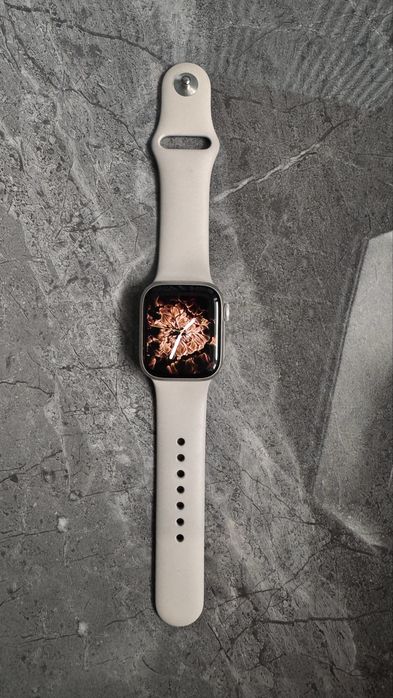 Apple watch 8 series