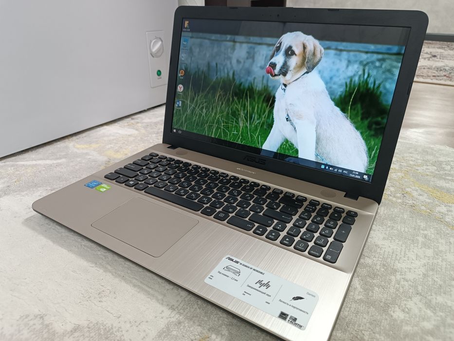 НОУТБУК ASUS Windows 10 Сумка + мышка.