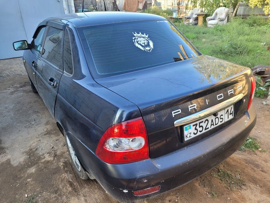Продам автомобиль приора ВАЗ 2170