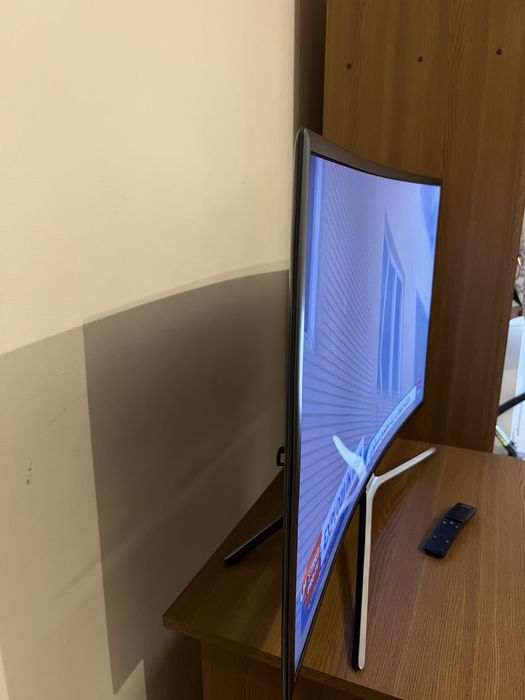 Televizor Samsung Curbat  smart tv