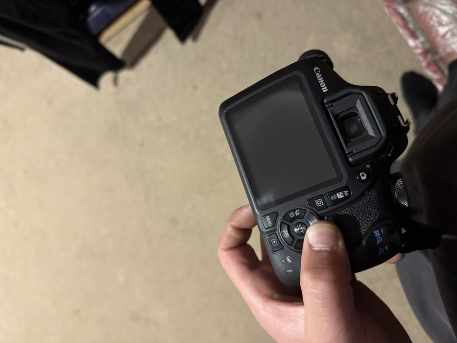 Canon 2000d в идеаеле