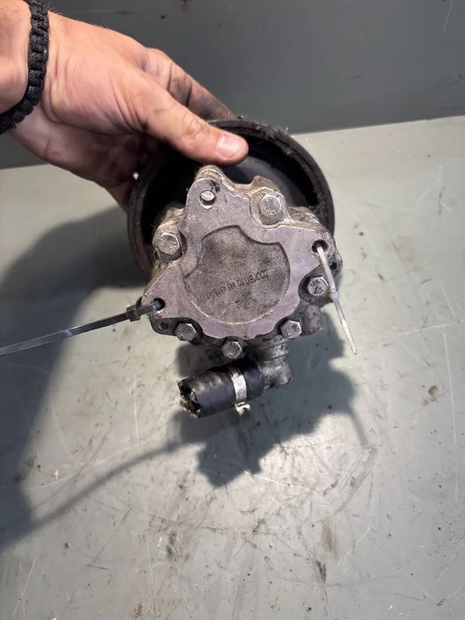 Pompa servodirectie mecanica Volkswagen VW Passat 1998 1.6 MT (101 hp)