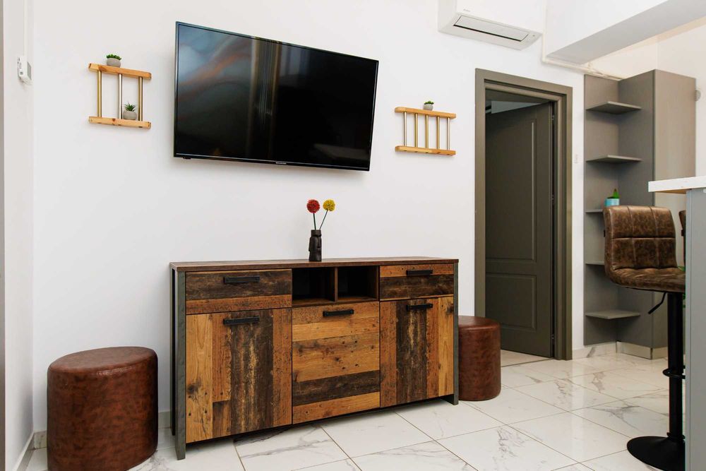 IS LUX!! Cazare Regim Hotelier Iasi Zona Palas-Centru-Aeroport 1-2-3 C