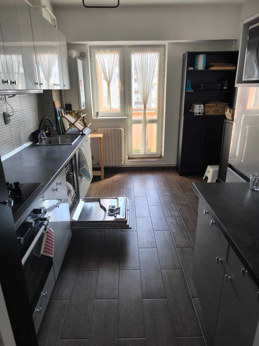 Apartament 3 camere Centru Universitate | Parcare | Centrală | 2 AC | Masina vase