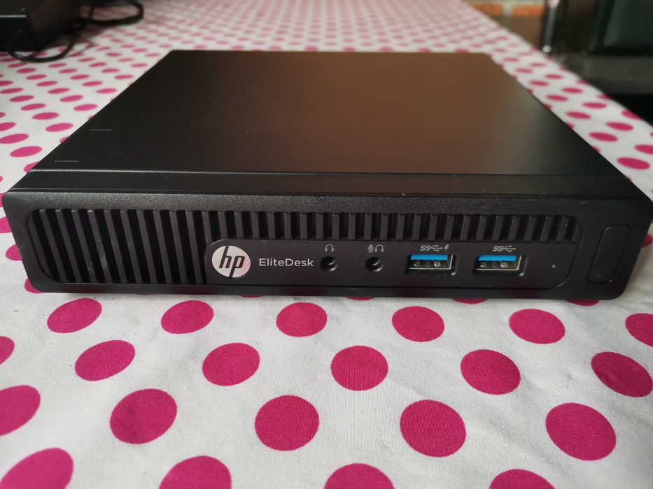 Mini PC HP EliteDesk 705 G3, AMD PRO A10-8770E R7/8 GB/ 120 GB SSD.