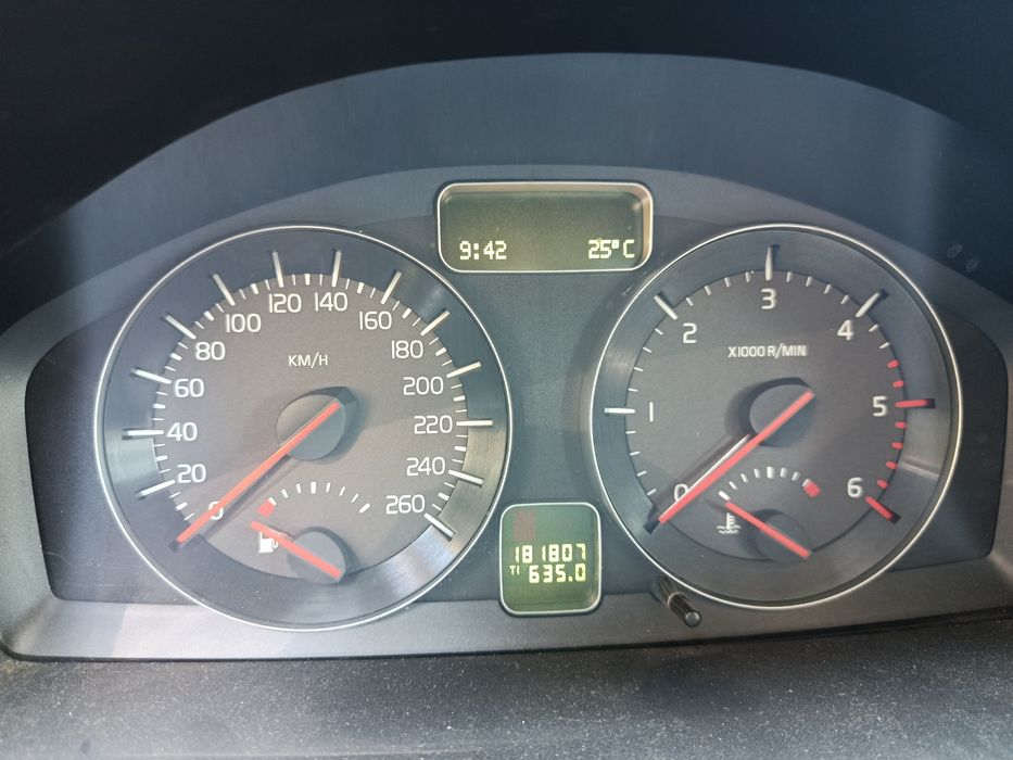 Volvo v50 2011 1.6d 115к.с